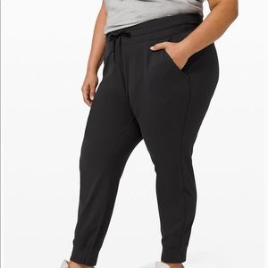 Lululemon Ready to Rulu Jogger